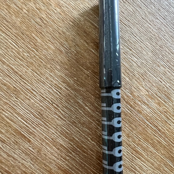 ⭐️🧡 Eyeliner pencil🧡⭐️Full size - Picture 2 of 5